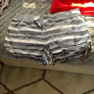 The loft size 6 shorts